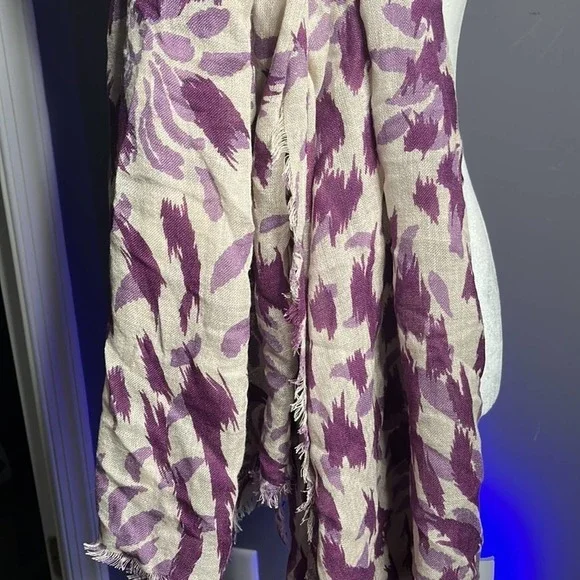 𝅺UNBRANDED Purple and Tan Print Large Scarf - Picture 4 of 5